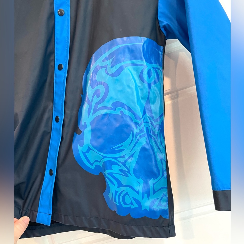 💦 100% Waterproof Jacket - Picture 2 of 8